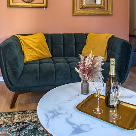 Champagne En Terrasse - Elegant Et Discret *